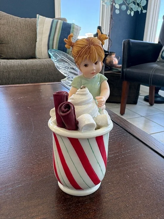 Hot Chocolate Fairie" figurine from the Enesco "My Little Kitchen Fairies", 2003 - Picture 2 of 8